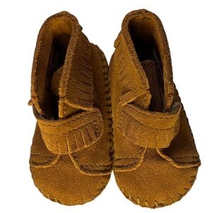 Minnetonka moccasins infant 1122 front strap size 3